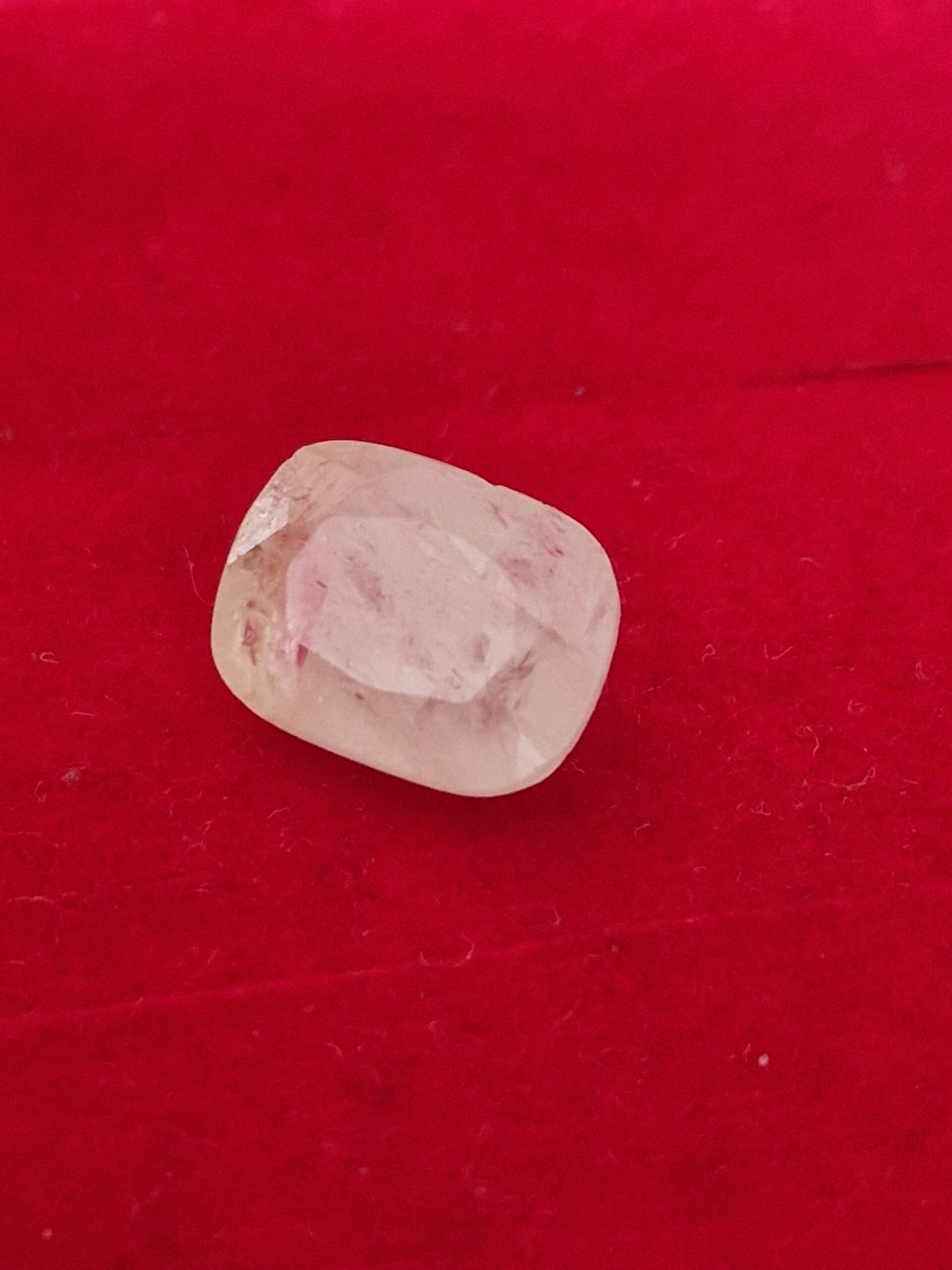 White Sapphire ie सफ़ेद पुखराज ( Sri Lanka )- Premium - 12.2 Ratti - Image 3