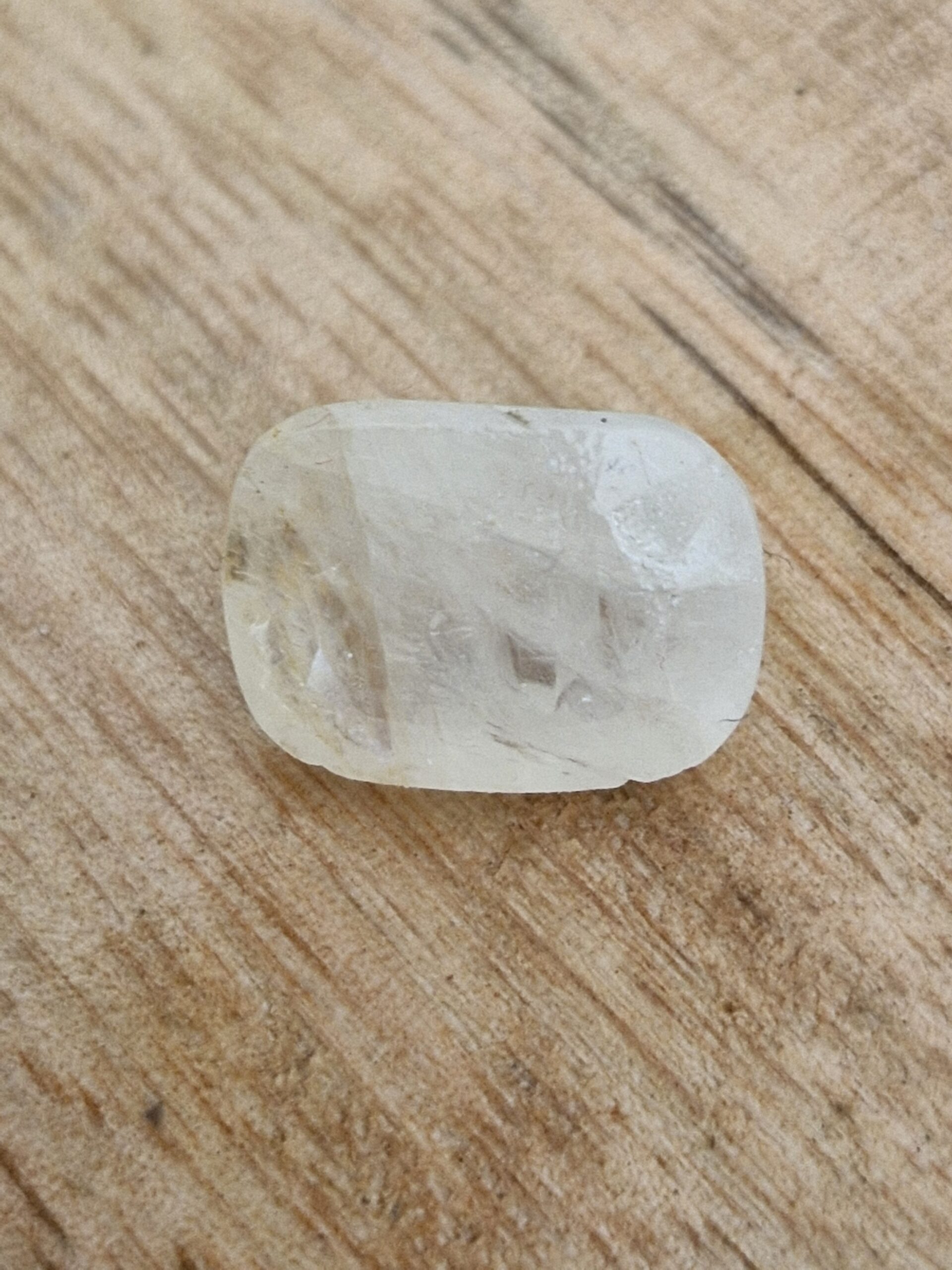 White Sapphire ie सफ़ेद पुखराज ( Sri Lanka )- Premium - 12.2 Ratti